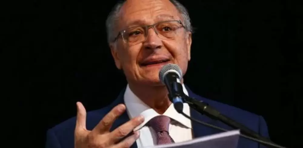  Alckmin diz que Brasil precisa acelerar expansão das ferrovias e destaca potencial dos biocombustíveis