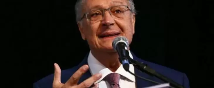 Alckmin diz que Brasil precisa acelerar expansão das ferrovias e destaca potencial dos biocombustíveis Alckmin diz que Brasil precisa acelerar expansão das ferrovias e destaca potencial dos biocombustíveis