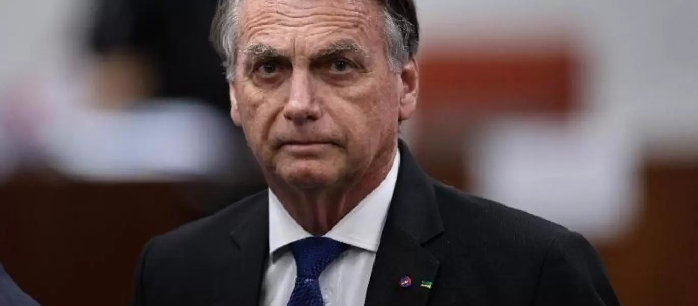  Bolsonaro presta depoimento sobre arma apreendida no DF