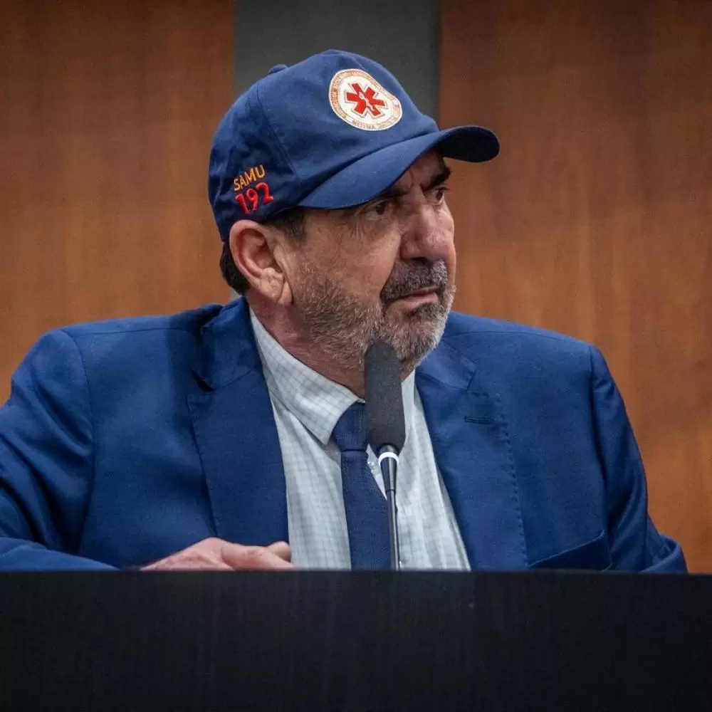  Dr. João tenta intermediar crise no Samu e articula reunião com governador para manter serviço funcionando