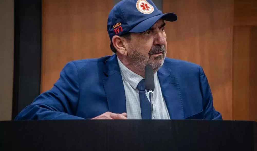  Dr. João tenta intermediar crise no Samu e articula reunião com governador para manter serviço funcionando