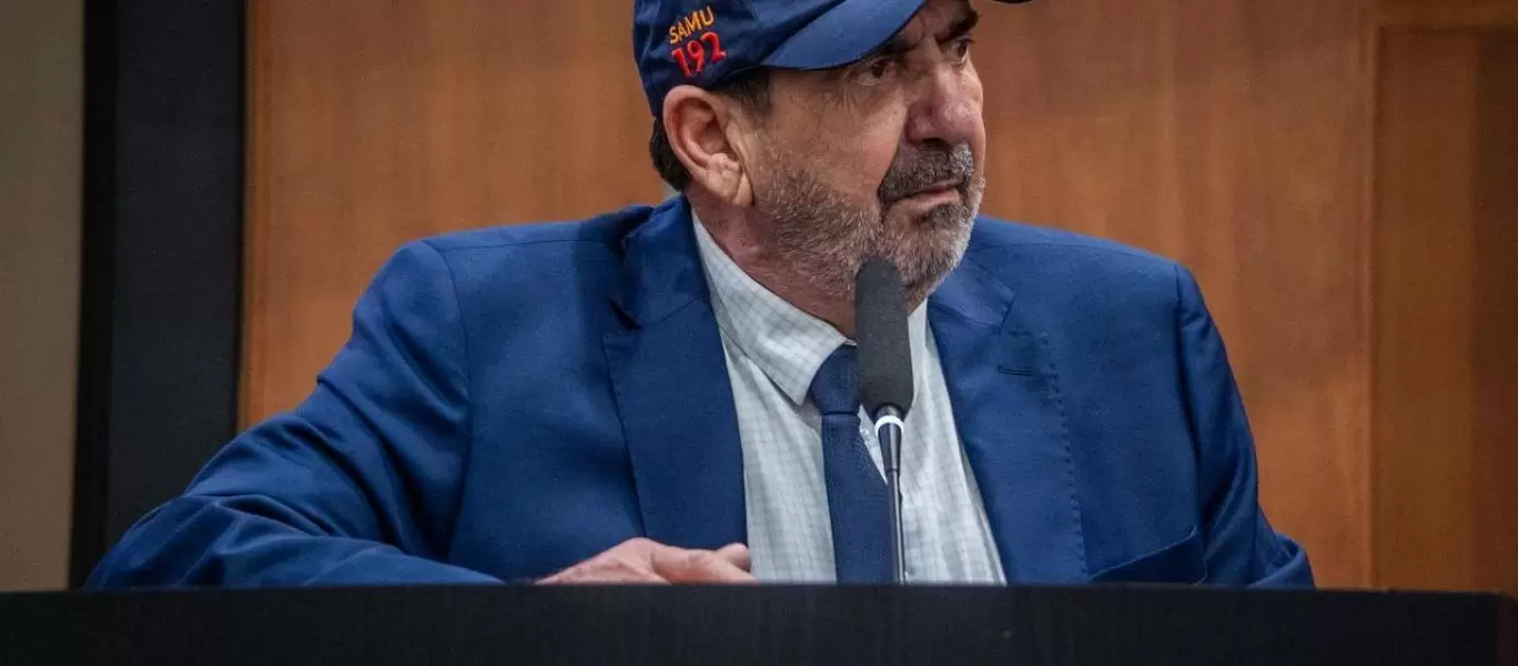  Dr. João tenta intermediar crise no Samu e articula reunião com governador para manter serviço funcionando