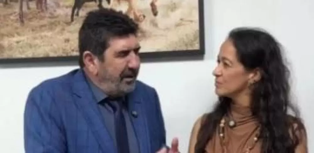 Elaine Antunes assume assessoria no gabinete do Deputado Dr João Elaine Antunes assume assessoria no gabinete do Deputado Dr João