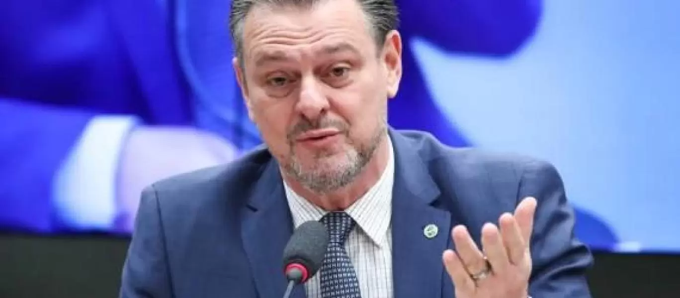  Fávaro diz que Abilio não aderiu a programa e Cuiabá ficou sem veículos da Saúde