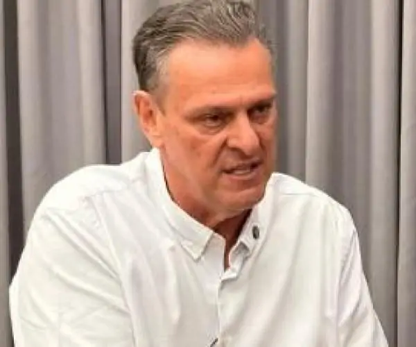  Fávaro diz que recursos de Lula chegam ao agro, mas dívida trava produtores