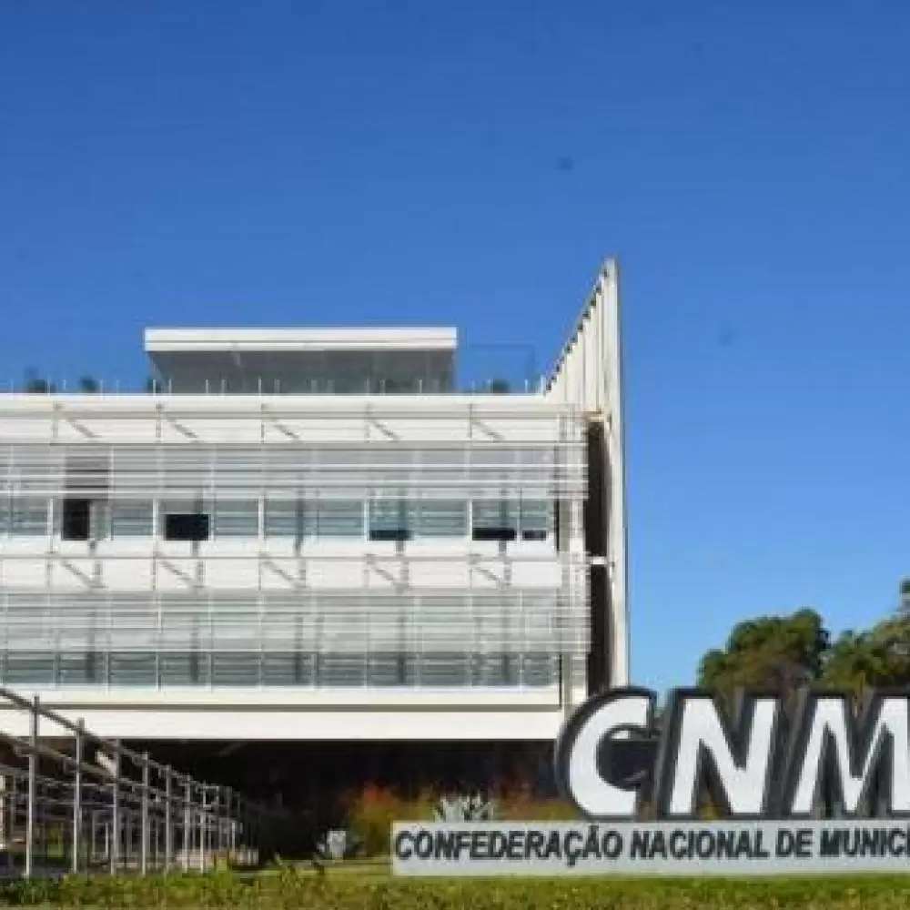  Fim da 6x1 pode custar até R$ 48 bilhões às Prefeituras