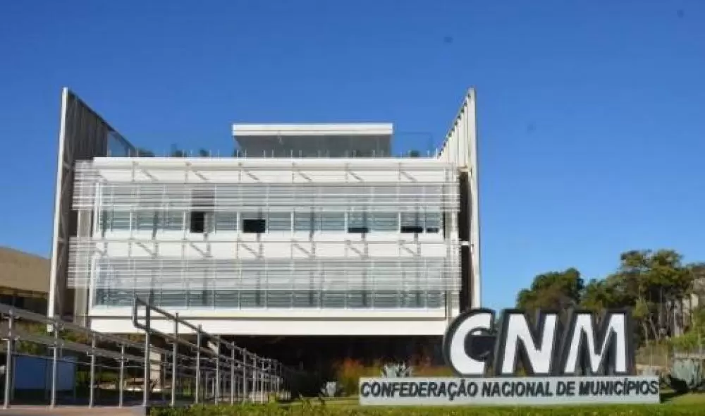  Fim da 6x1 pode custar até R$ 48 bilhões às Prefeituras
