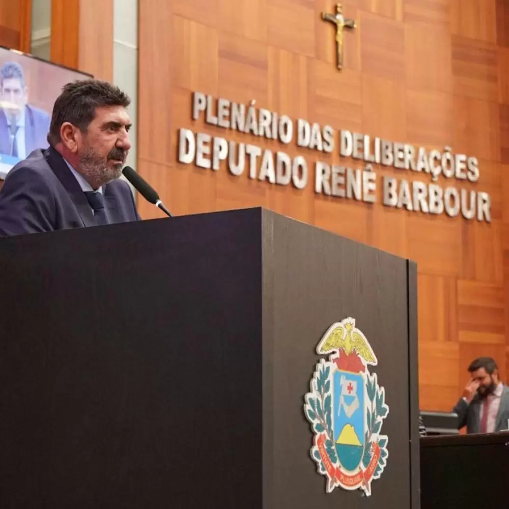  Focado em inclusão nas escolas, Dr. João apresenta projeto para valorizar assistentes de educação especial