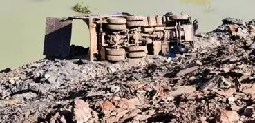 Garimpeiro morre soterrado após tombamento de caminhão