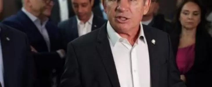  Governador nega irregularidade em acordo da Oi e descarta relação com família de Fábio Garcia