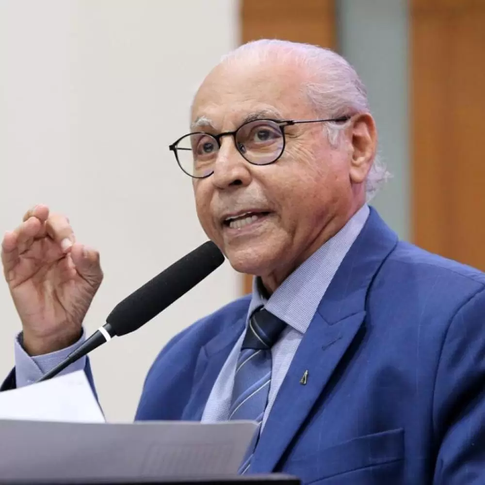 Júlio detona governo: “Chega de palhaçada” Júlio detona governo: “Chega de palhaçada”