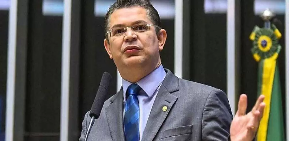  Líder do PL na Câmara diz que Wellington não recua e afirma desconhecer Pivetta