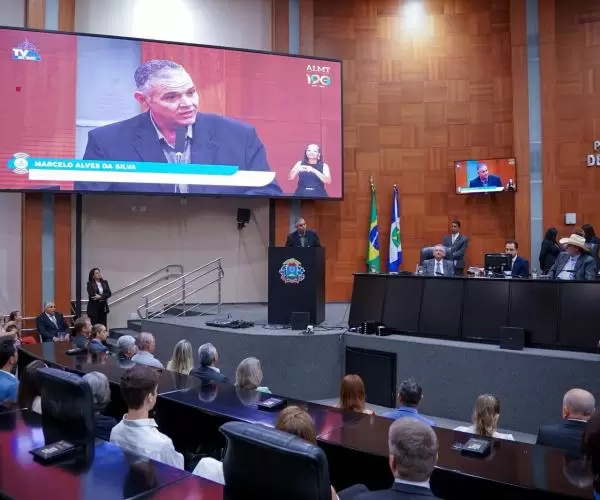  MARCELO SHOW RECEBE COMENDA MARECHAL CANDIDO RONDON NA ASSEMBLEIA LEGISLATIVA E TEM SUA TRAJETÓRIA RECONHECIDA EM MATO GROSSO