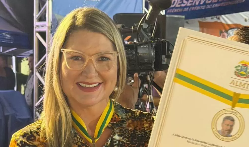  MÁRCIA KAPPES RECEBE COMENDA DANTE DE OLIVEIRA, UMA DAS MAIORES HONRARIAS DE MATO GROSSO
