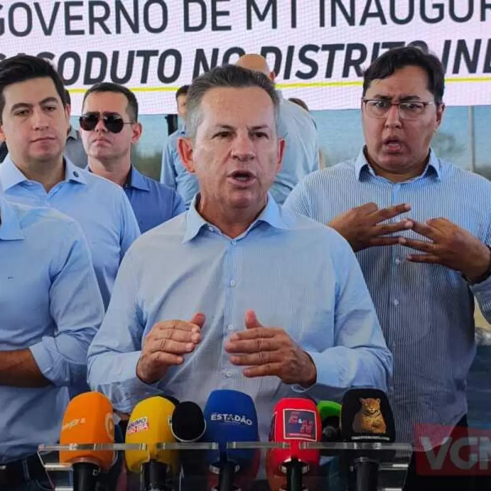  Mauro Mendes cai de quatro metros em obra e é internado na UTI