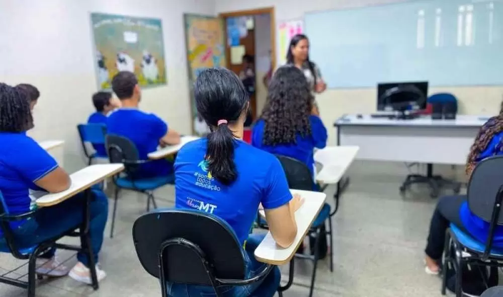  MEC vai pagar bolsa de R$ 1.200 para profissionais estaduais do Novo Ensino Médio