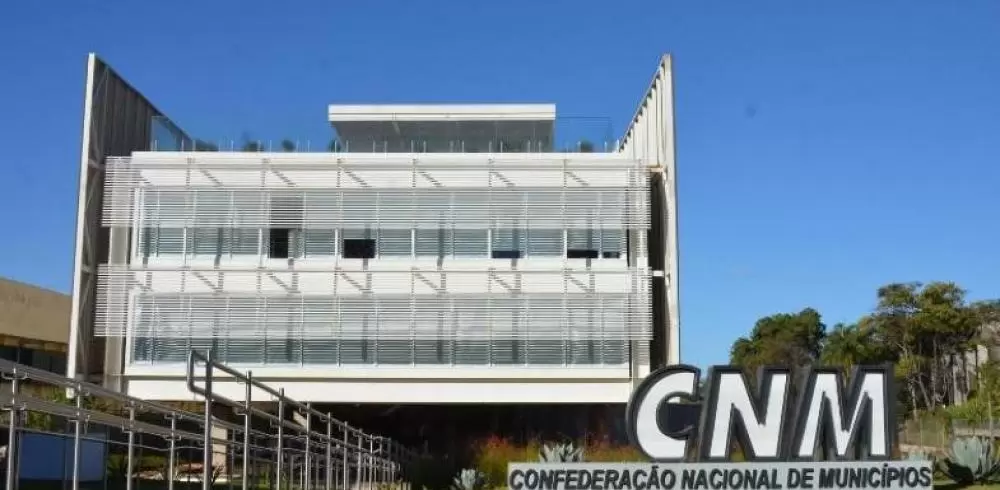  Municípios projetam queda bilionária de receita com isenção do Imposto de Renda