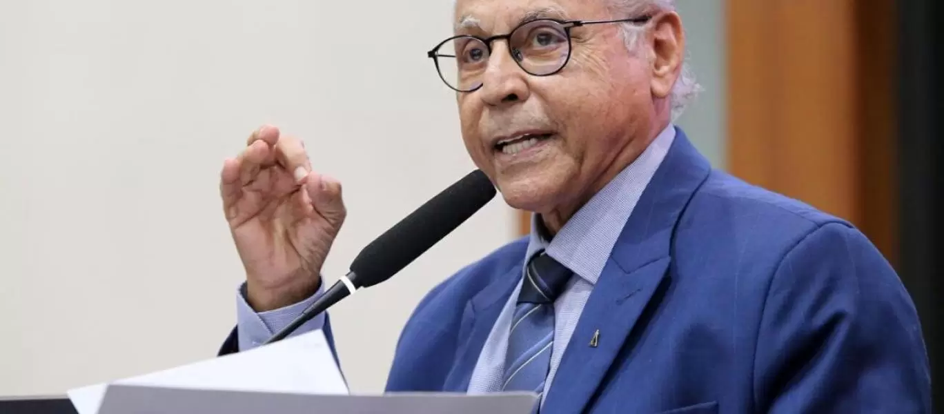  “Não acredito que alguém faria uma coisa dessa”, diz Júlio sobre incêndio em VG