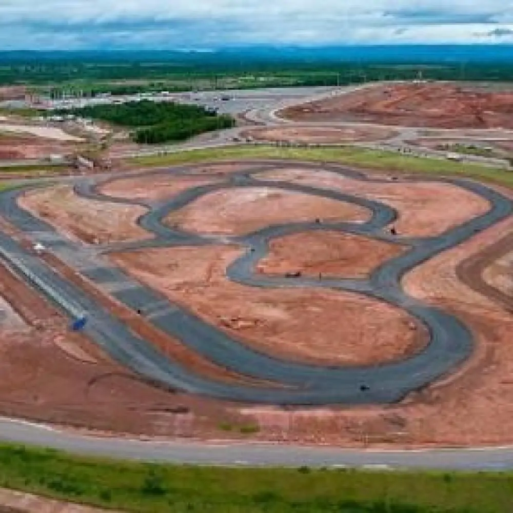 Natasha critica bilhões no Parque Novo MT após prova ser retirada por falta de estrutura Natasha critica bilhões no Parque Novo MT após prova ser retirada por falta de estrutura