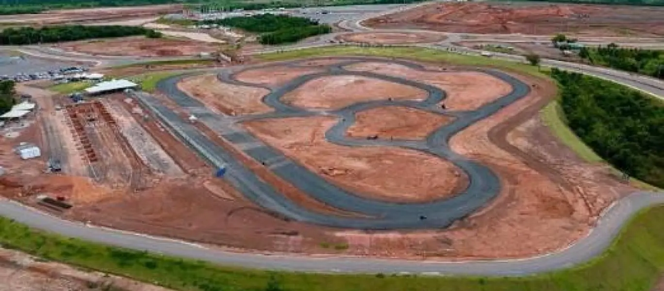  Natasha critica bilhões no Parque Novo MT após prova ser retirada por falta de estrutura