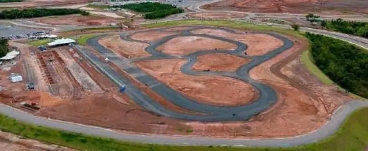  Natasha critica bilhões no Parque Novo MT após prova ser retirada por falta de estrutura