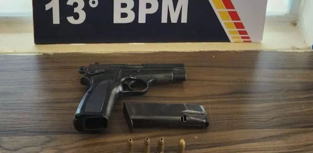 PM prende dois homens por porte ilegal de arma em Lucas do Rio Verde PM prende dois homens por porte ilegal de arma em Lucas do Rio Verde