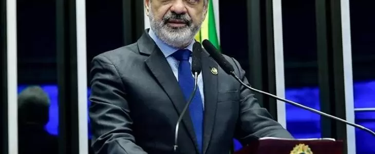  PT pede cassação de Eduardo Bolsonaro: “Basta de traição!”