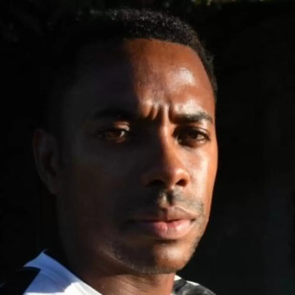  STF forma maioria para manter Robinho preso no Brasil