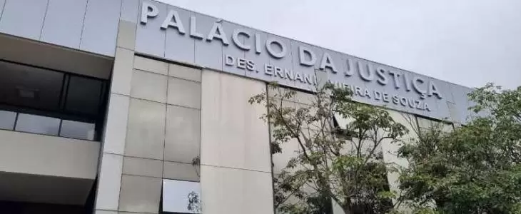 TJMT pagou R$ 73,5 milhões em horas extras sem comprovação e compensações, entre 2023 e 2024, revela auditoria TJMT pagou R$ 73,5 milhões em horas extras sem comprovação e compensações, entre 2023 e 2024, revela auditoria